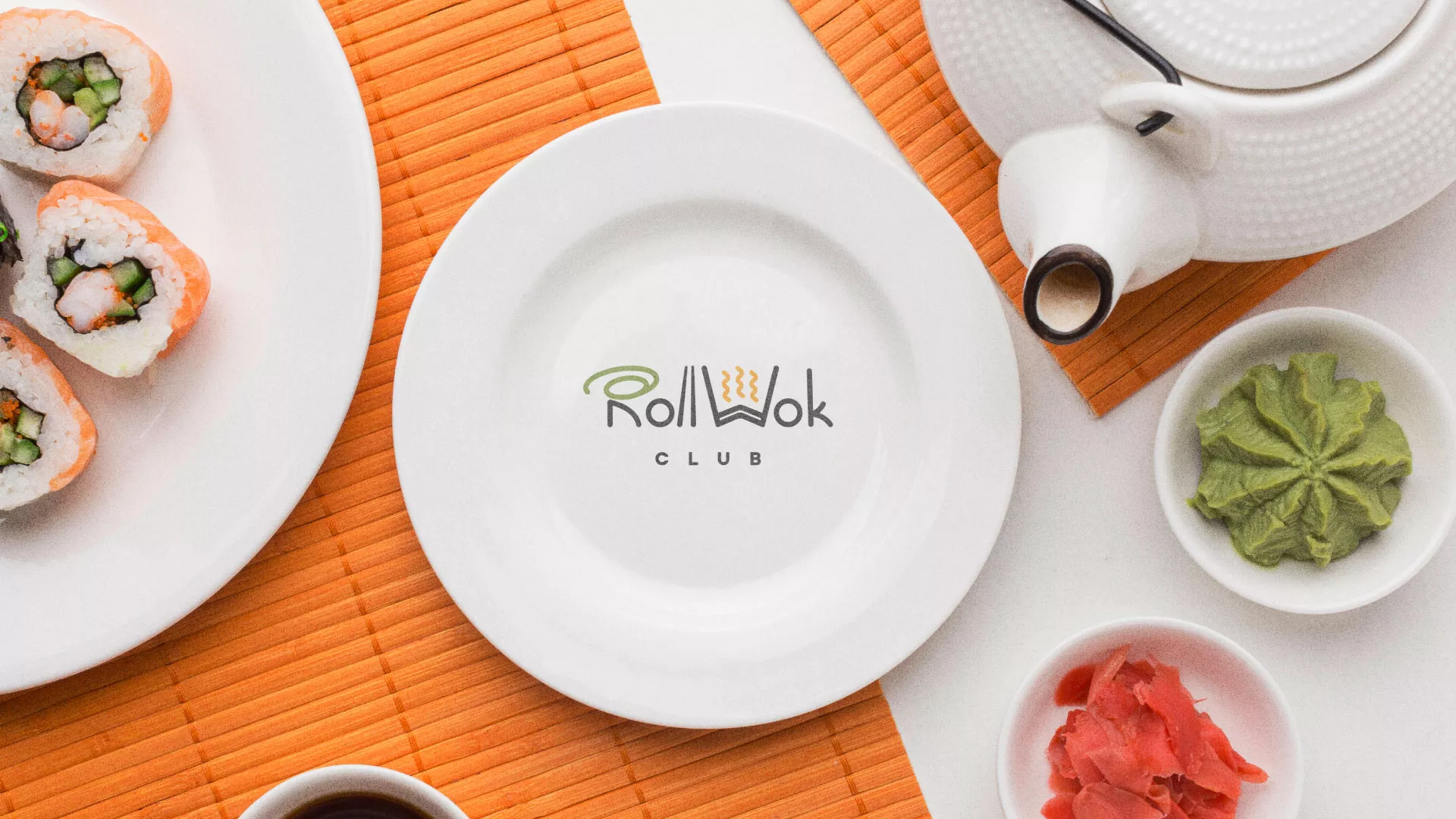 Разработка логотипа и фирменного стиля суши-бара «Roll Wok Club» в Химках